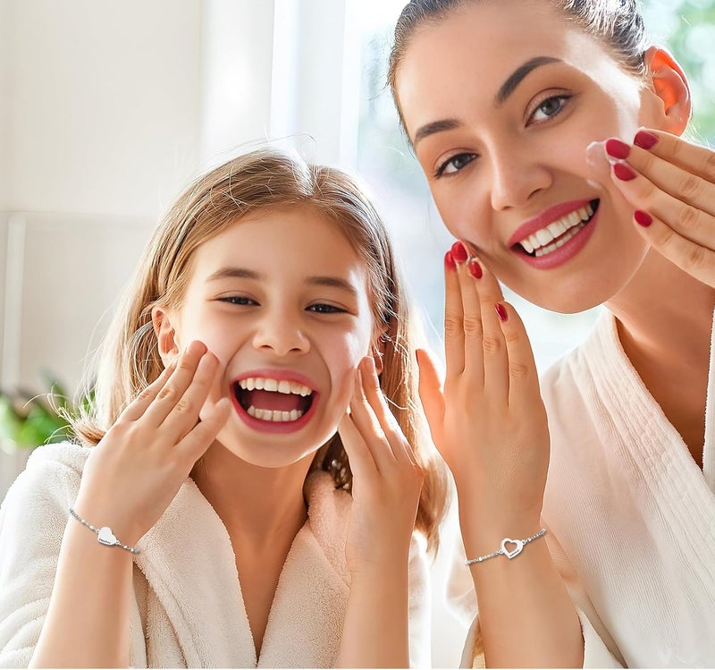 DS Mother Daughter Bracelets Set,18K Gold Plated Stainless Steel Heart Jewelry for Women Girls,Mothers Day Gifts for Mom/Daughter,Adjustable Matching Bracelets for Mommy and Me gift box packaging - Image 4